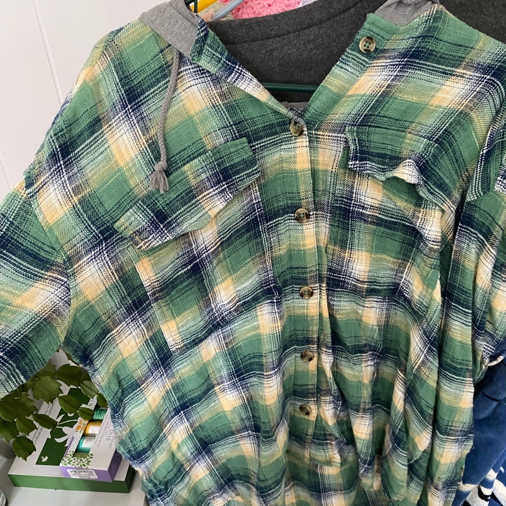 Plaid Button-Up Tunic with Hood - Green and Cream